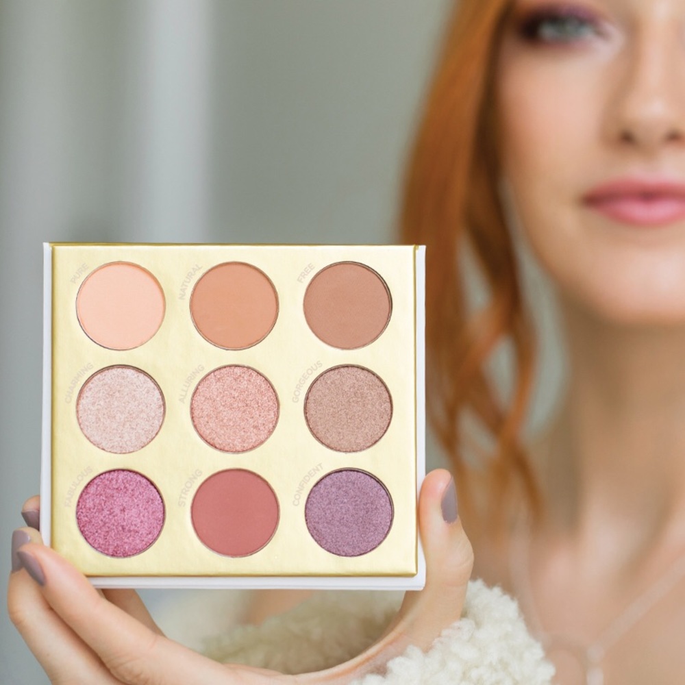 Pur Neutral eyeshadow palate for all skin tones!